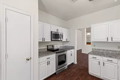 2151 Falcon Ridge Drive, Carrollton, TX 75010 - Photo 14