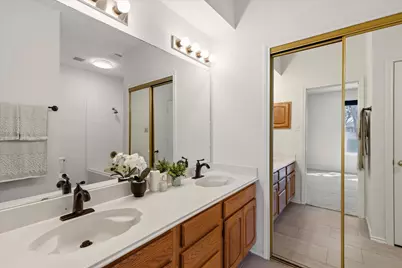 2151 Falcon Ridge Drive, Carrollton, TX 75010 - Photo 20