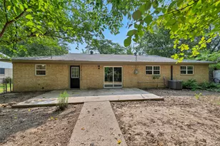 2833 Kingsbury Ave, Richland Hills, TX 76118 - Photo 26