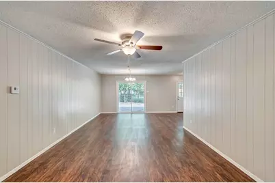 2833 Kingsbury Avenue, Richland Hills, TX 76118 - Photo 4