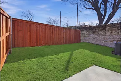 1402 Hutchins Avenue, Dallas, TX 75203 - Photo 22