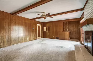 9824 Ravensway Dr, Dallas, TX 75238 - Photo 10