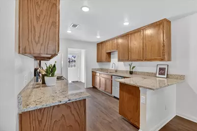 3008 Finley Street, Fort Worth, TX 76111 - Photo 6