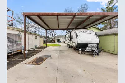 2153 W Lotus Avenue, Fort Worth, TX 76111 - Photo 30