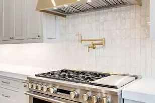 10621 Arrowhead Pt Dr, Fort Worth, TX 76179 - Photo 16