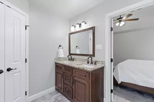 806 Colorado River Dr, Granbury, TX 76048 - Photo 18