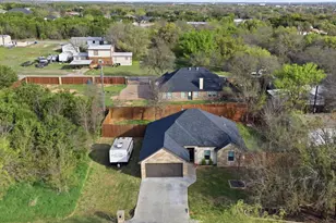 806 Colorado River Dr, Granbury, TX 76048 - Photo 32