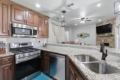 806 Colorado River Drive, Granbury, TX 76048 - Photo 8