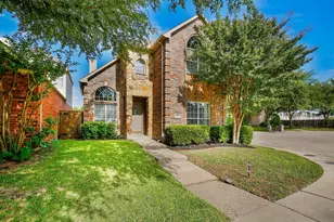 18719 Riverstone Ct, Dallas, TX 75252 - Photo 2