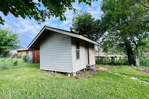 2405 Donna Dr, Grand Prairie, TX 75051 - Photo 26