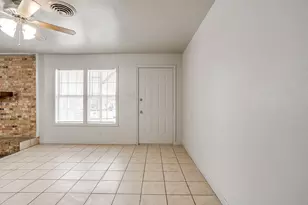 109 NE Cindy Ln, Burleson, TX 76028 - Photo 4