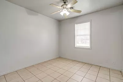 109 NE Cindy Lane, Burleson, TX 76028 - Photo 18