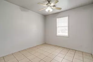 109 NE Cindy Ln, Burleson, TX 76028 - Photo 18