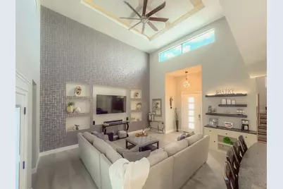 2302 Villa Romel Boulevard, Eagle Pass, TX 78852 - Photo 2