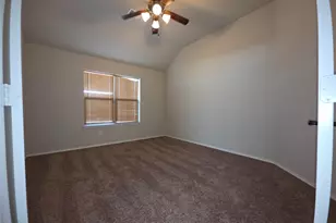 225 Dakota Dr, Waxahachie, TX 75167 - Photo 10