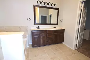 225 Dakota Dr, Waxahachie, TX 75167 - Photo 18