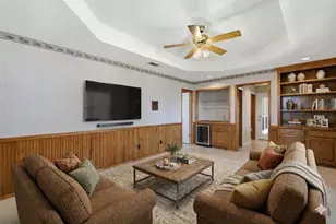 1801 Glenbrook Ct, Bedford, TX 76021 - Photo 18