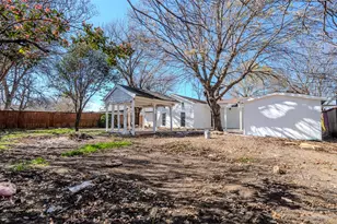 1022 Shenandoah Dr, Arlington, TX 76014 - Photo 2