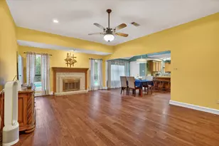 300 Post Ln, Burleson, TX 76028 - Photo 6