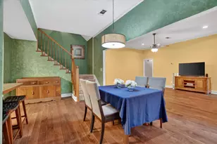 300 Post Ln, Burleson, TX 76028 - Photo 12