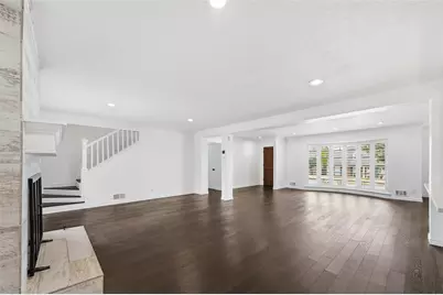 10016 Trailpine Drive, Dallas, TX 75238 - Photo 12