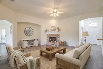 336 Plantation Drive E, Burleson, TX 76028 - Photo 12