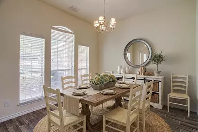 336 Plantation Drive E, Burleson, TX 76028 - Photo 8