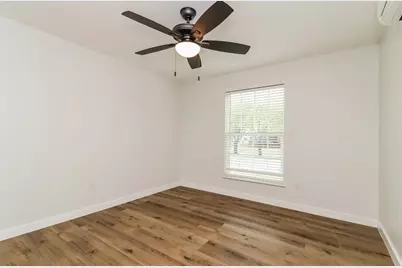 425 N Rosemont Avenue #105, Dallas, TX 75208 - Photo 2