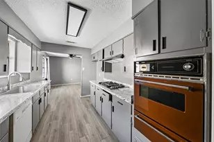 1201 Melrose Dr, Waco, TX 76710 - Photo 10