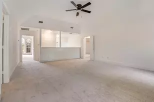 6215 Kingswood Dr, Arlington, TX 76001 - Photo 12