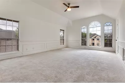 6215 Kingswood Drive, Arlington, TX 76001 - Photo 16