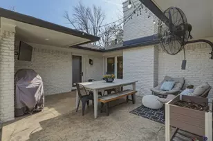7017 Town N Dr, Dallas, TX 75231 - Photo 32