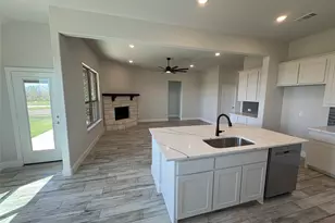 822 Sanders Rd, Whitesboro, TX 76273 - Photo 2