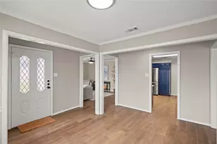 1710 Sylvan Dr, Arlington, TX 76012 - Photo 6