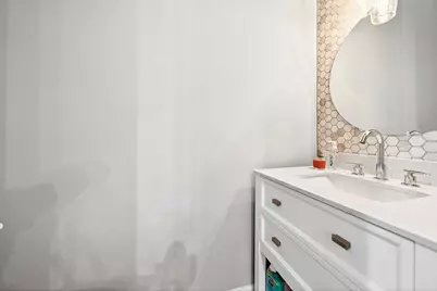 555 Via Amalfi #203, Irving, TX 75039 - Photo 4