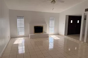 2150 Courtland Cir, Carrollton, TX 75007 - Photo 4