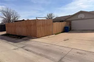 2150 Courtland Cir, Carrollton, TX 75007 - Photo 38