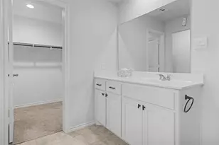 724 Basteen Ln, Justin, TX 76247 - Photo 16