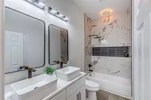 2406 Beverly Dr, Granbury, TX 76048 - Photo 18