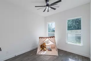 2406 Beverly Dr, Granbury, TX 76048 - Photo 20