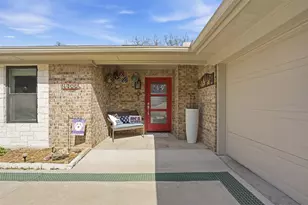 4705 Cimmaron Trail, De Cordova, TX 76049 - Photo 4