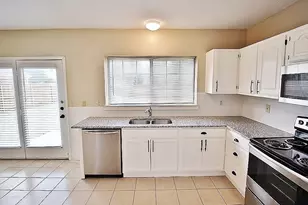 311 Pemberton Pl, Cedar Hill, TX 75104 - Photo 8