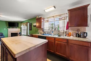 8133 Colbi Ln, Fort Worth, TX 76120 - Photo 14