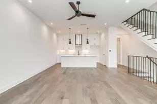 128 S Cooper St, Arlington, TX 76013 - Photo 2