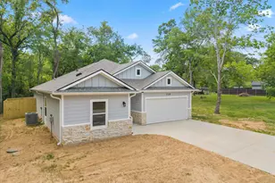 114 Granada St, Payne Springs, TX 75156 - Photo 2