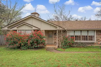 3200 Hickory Court, Bedford, TX 76021 - Photo 2