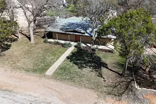 1101 Sierra Vista, Granbury, TX 76048 - Photo 4