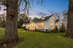 2257 Cleveland St, Paris, TX 75460 - Photo 2