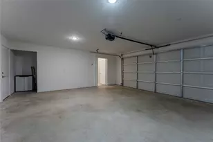 2025 Empire Central Dr, Dallas, TX 75235 - Photo 22
