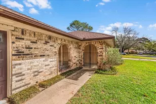 1707 Princeton Dr, Arlington, TX 76015 - Photo 4